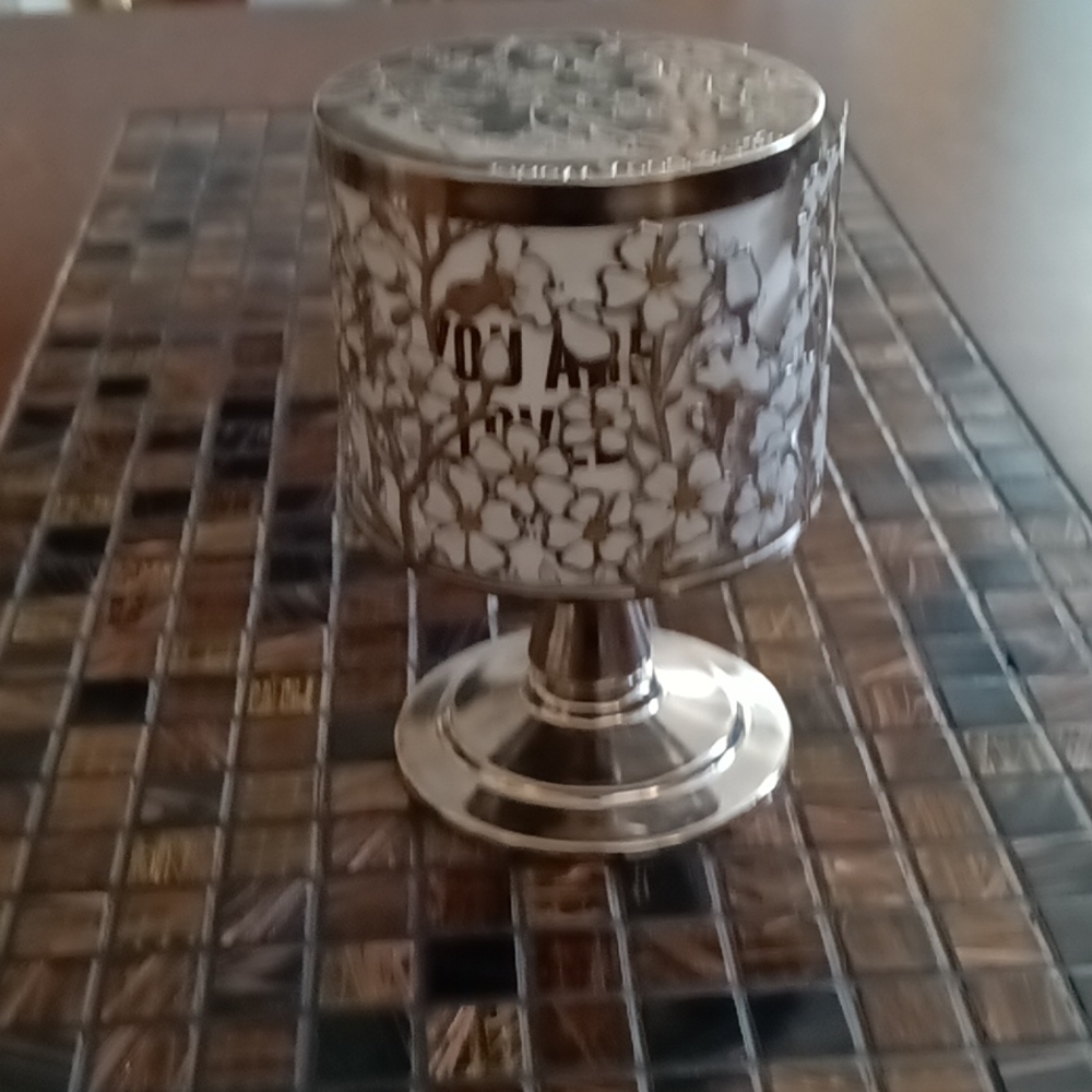 Candle holder